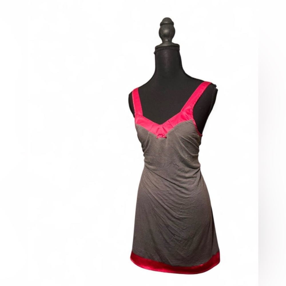 Covington Rayon Chemise with Satin Trim